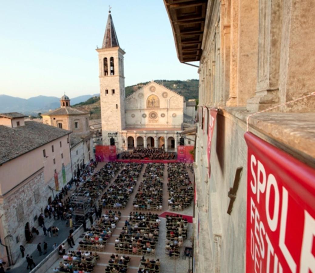 Non Ditelo Al Duca - Lo Spagna Spoleto Exterior foto